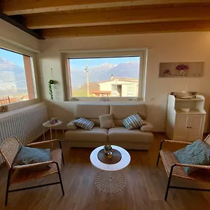 https://casa-zoe-colico.it-lombardy.com